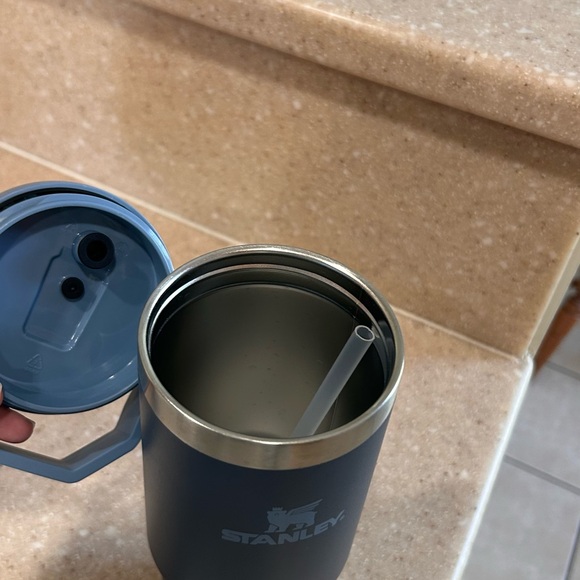 Stanley Midnight Blue Travel Mug - Picture 3 of 3